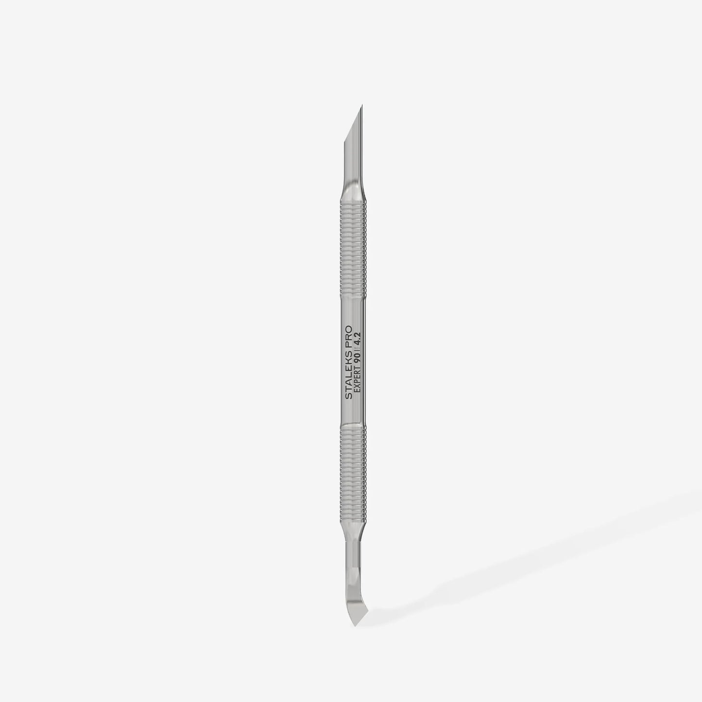 Spatola per manicure (pusher obliquo + lama piegata) EXPERT 90 TYPE 4.2