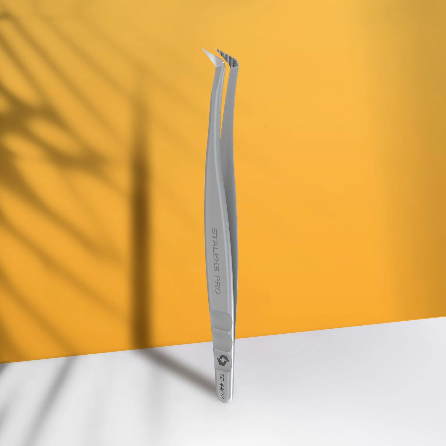 Pinzetta professionale per ciglia con nano-nodi EXPERT 44 TIPO 12 (forma a L, 65')